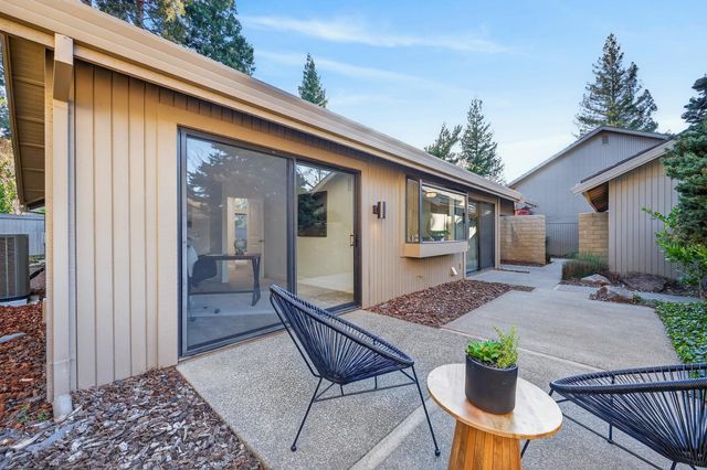 11474 Round House Ct, Gold River, CA 95670