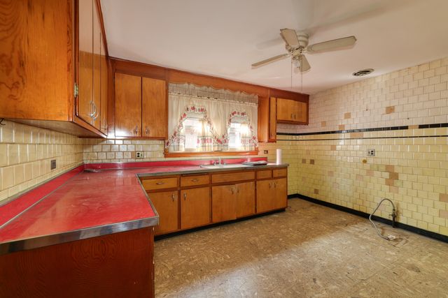 5337 S Springfield Avenue, Chicago, IL 60632