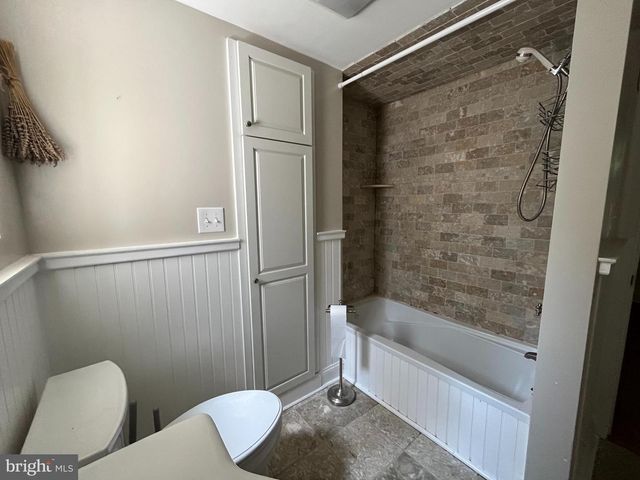 210 GRAYLING AVE, Narberth, PA 19072