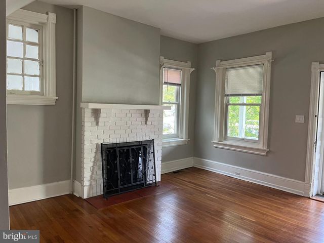 210 GRAYLING AVE, Narberth, PA 19072