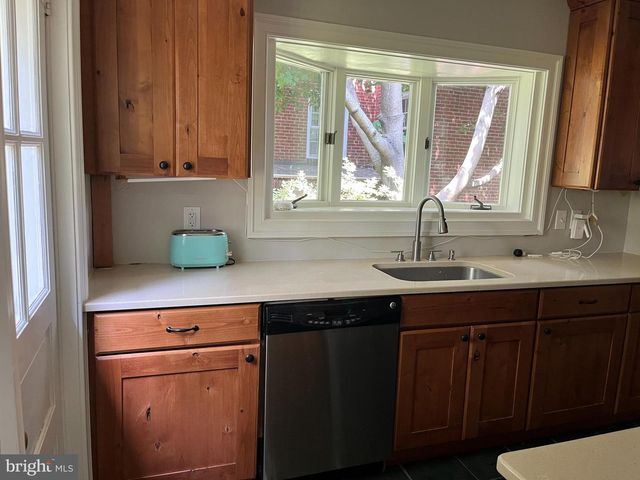 210 GRAYLING AVE, Narberth, PA 19072