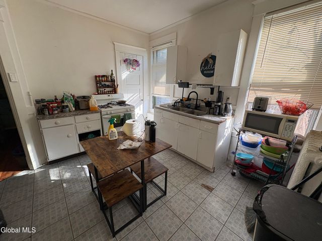 499 Delaware Avenue, Albany, NY 12209