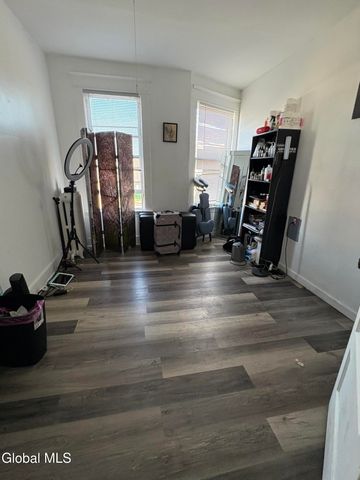 499 Delaware Avenue, Albany, NY 12209