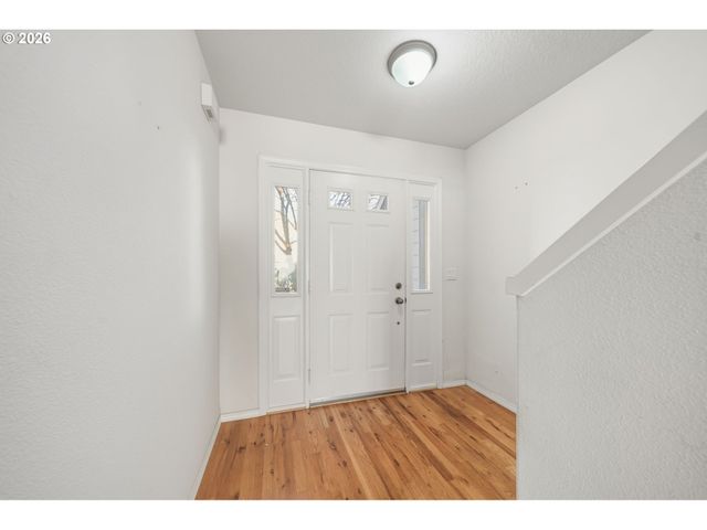 22070 Sw GRAHAMS FERRY Rd, Tualatin, OR 97062