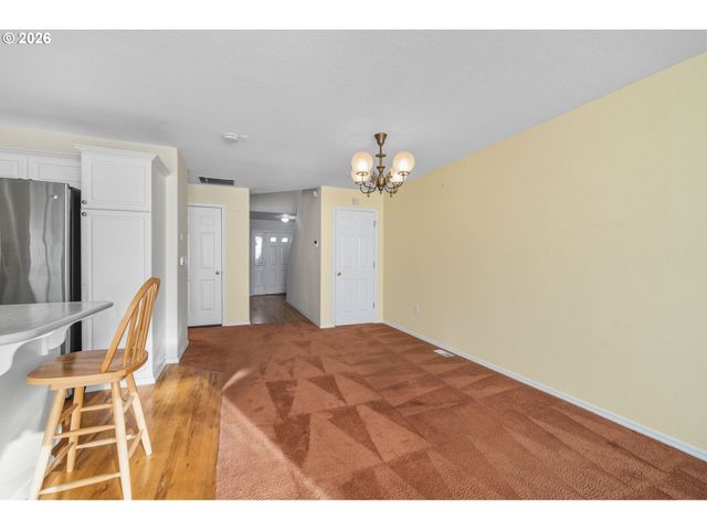 22070 Sw GRAHAMS FERRY Rd, Tualatin, OR 97062