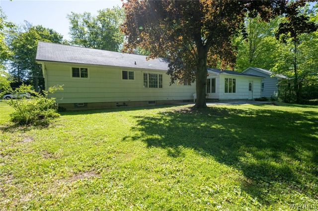 45 James Place, Orchard Park, NY 14127