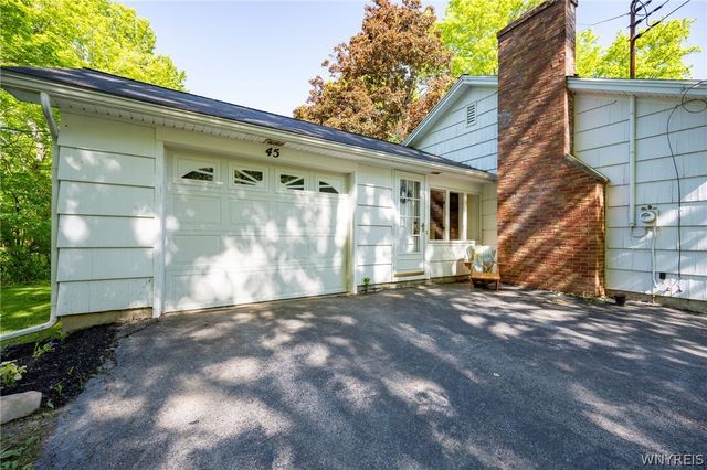 45 James Place, Orchard Park, NY 14127