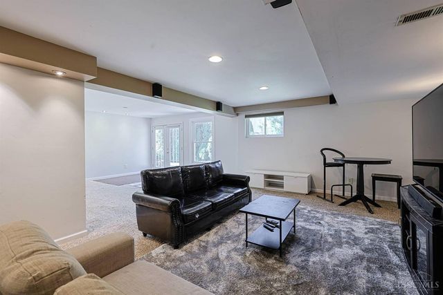 8485 Deer Path, West Chester, OH 45069