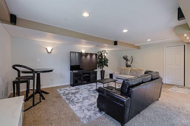 8485 Deer Path, West Chester, OH 45069