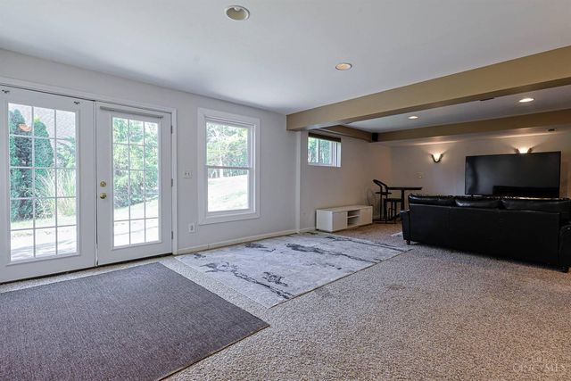 8485 Deer Path, West Chester, OH 45069