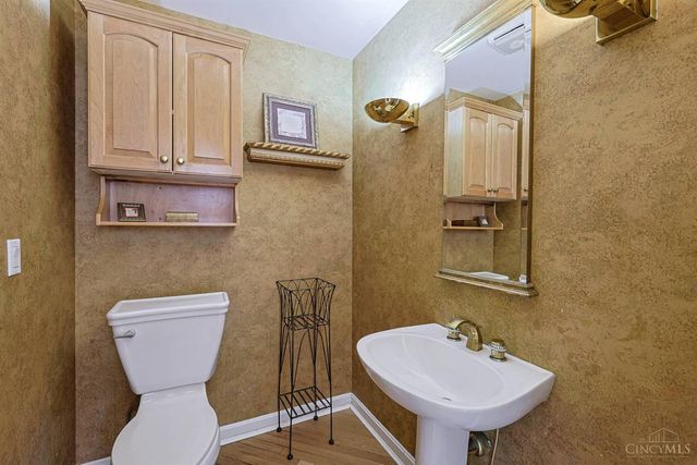 8485 Deer Path, West Chester, OH 45069