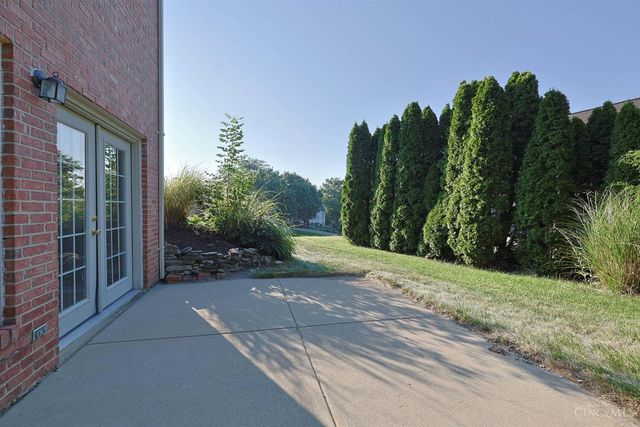 8485 Deer Path, West Chester, OH 45069