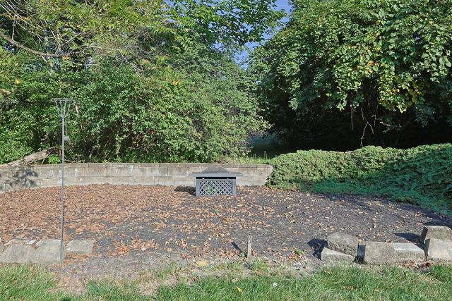 8485 Deer Path, West Chester, OH 45069