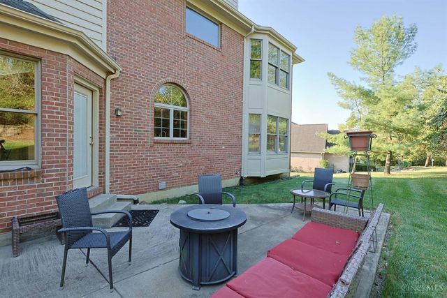 8485 Deer Path, West Chester, OH 45069