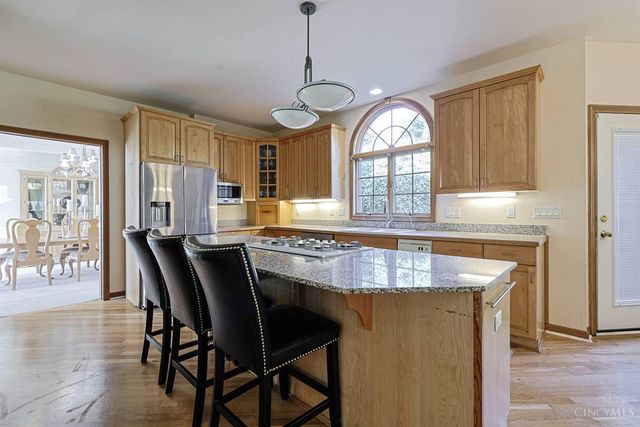 8485 Deer Path, West Chester, OH 45069