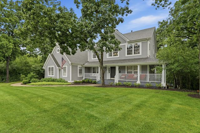 8000 Cripple Creek Drive, Long Grove, IL 60047