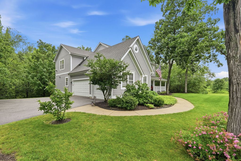 8000 Cripple Creek Drive, Long Grove, IL 60047 — photo 3
