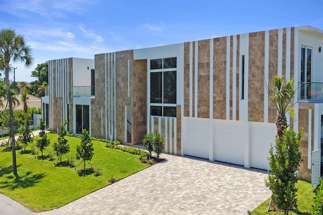 824 W Marbella Lane, Lantana, FL 33462