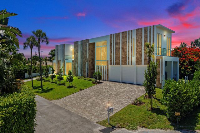824 W Marbella Lane, Lantana, FL 33462