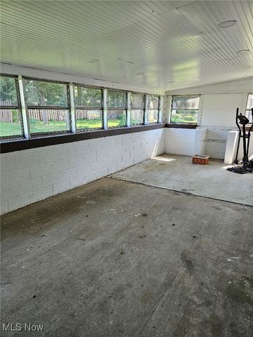 3890 Ayrshire Drive, Youngstown, OH 44511