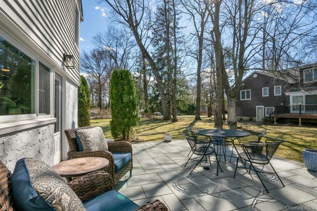 88 Marion Drive, New Rochelle, NY 10804