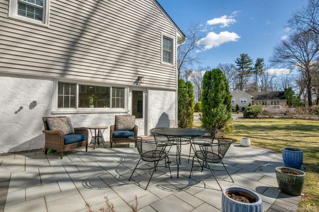 88 Marion Drive, New Rochelle, NY 10804