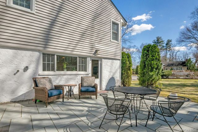 88 Marion Drive, New Rochelle, NY 10804