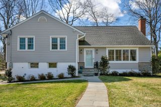 88 Marion Drive, New Rochelle, NY 10804