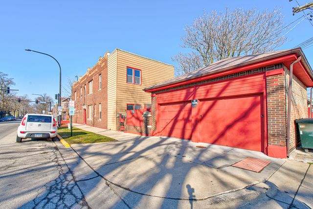 2345 S Central Avenue, Cicero, IL 60804