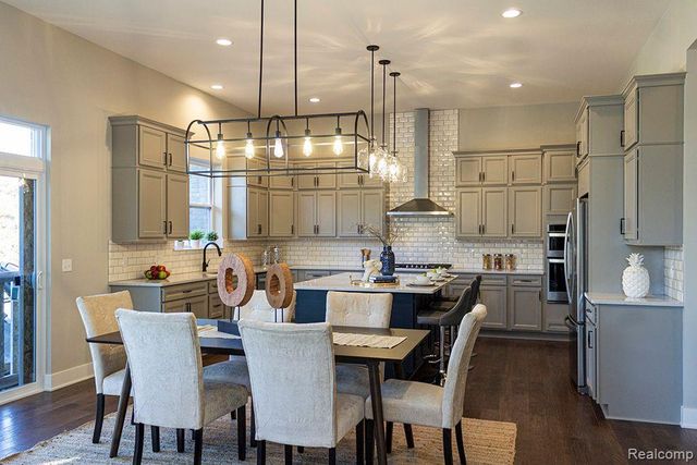 14103 Regatta Bay Drive, Shelby, MI 48315