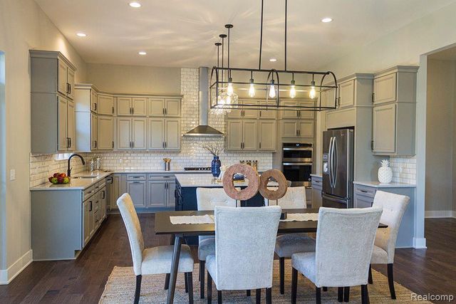 14103 Regatta Bay Drive, Shelby, MI 48315