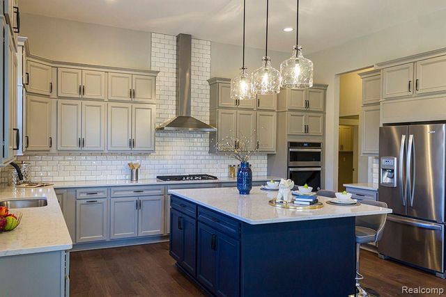 14103 Regatta Bay Drive, Shelby, MI 48315