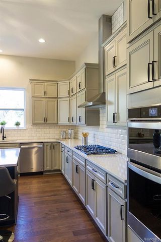 14103 Regatta Bay Drive, Shelby, MI 48315