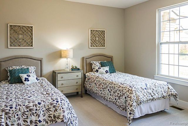 14103 Regatta Bay Drive, Shelby, MI 48315