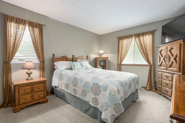 1794 17th Avenue NW, New Brighton, MN 55112