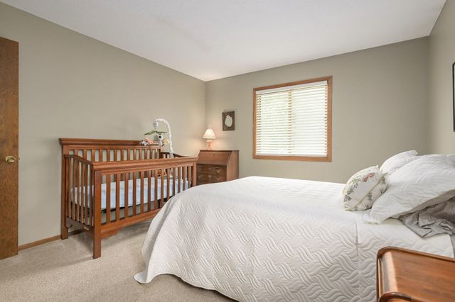 1794 17th Avenue NW, New Brighton, MN 55112