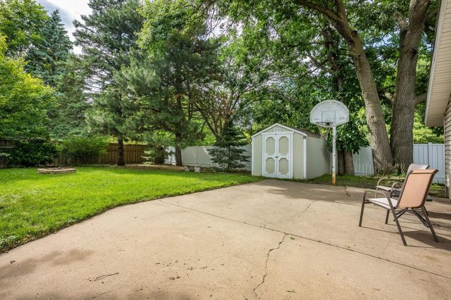 1794 17th Avenue NW, New Brighton, MN 55112