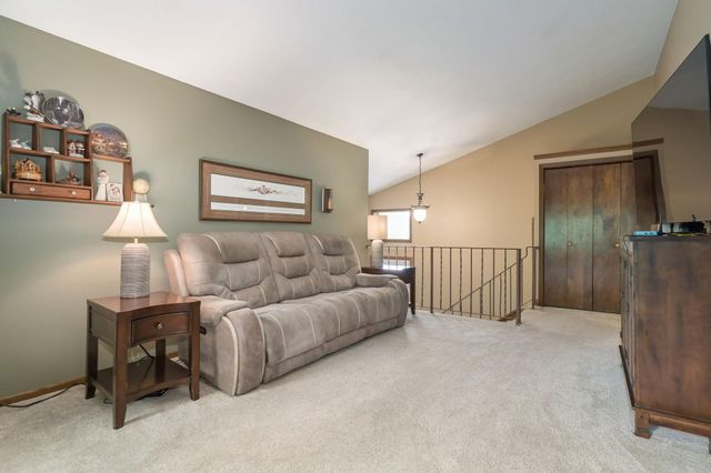 1794 17th Avenue NW, New Brighton, MN 55112