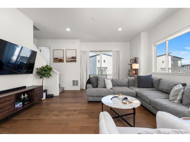 7856 W 43rd Pl, Wheat Ridge, CO 80033