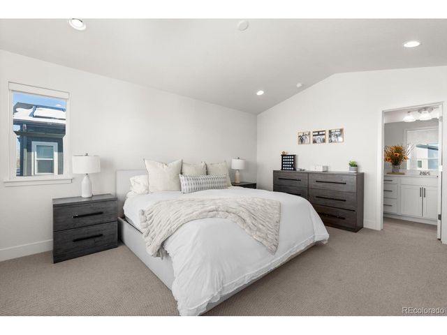 7856 W 43rd Pl, Wheat Ridge, CO 80033