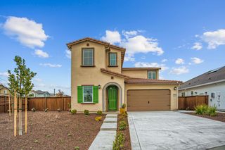 2001 Baker Pl, Woodland, CA 95776