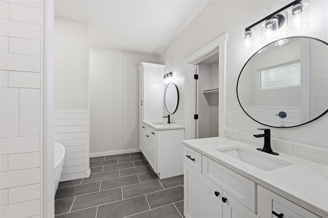 235 Dogwood Road, Brookeland, TX 75931