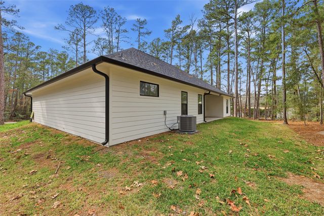 235 Dogwood Road, Brookeland, TX 75931