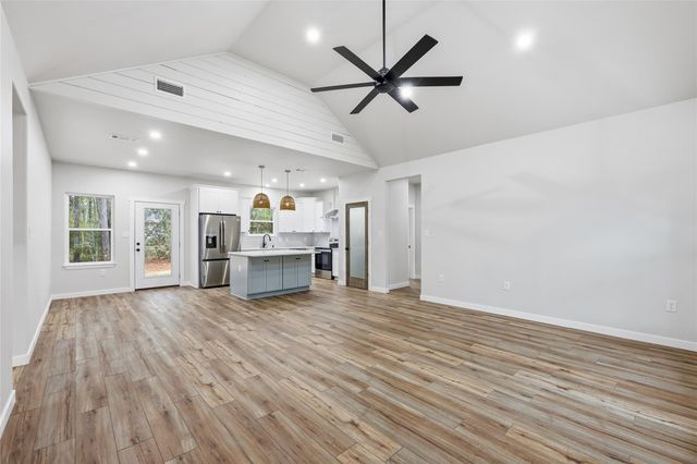 235 Dogwood Road, Brookeland, TX 75931