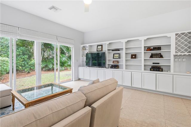 2065 Indian Summer Lane, Vero Beach, FL 32963