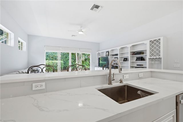 2065 Indian Summer Lane, Vero Beach, FL 32963