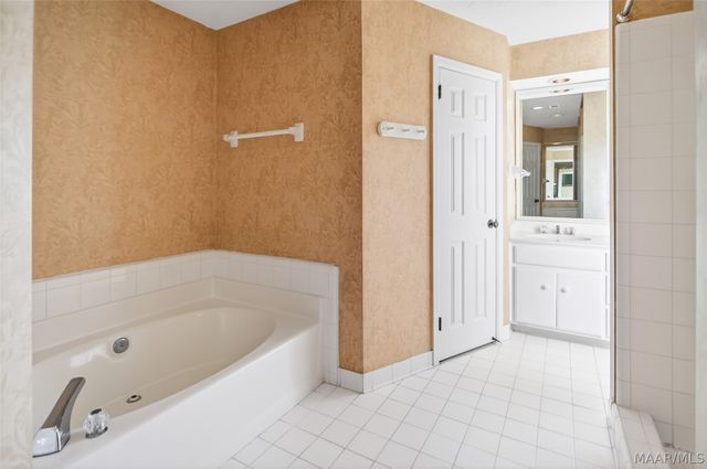 8372 Brittany Place, Montgomery, AL 36117