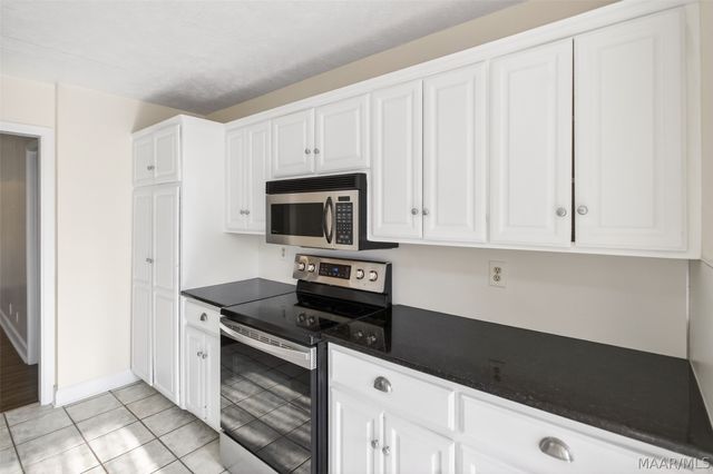 8372 Brittany Place, Montgomery, AL 36117