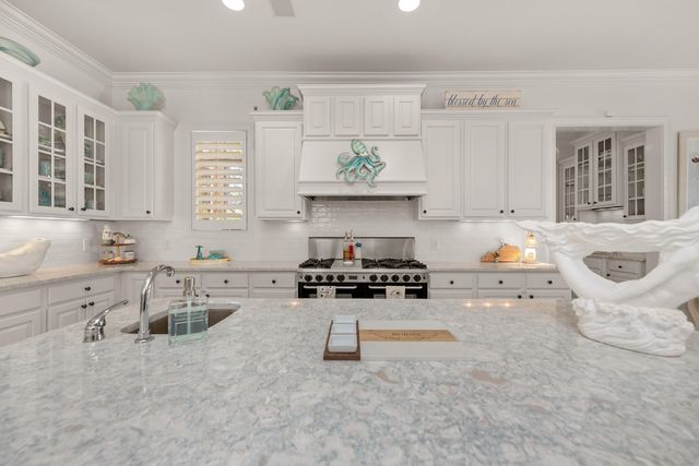 1474 E Baytowne Avenue, Miramar Beach, FL 32550