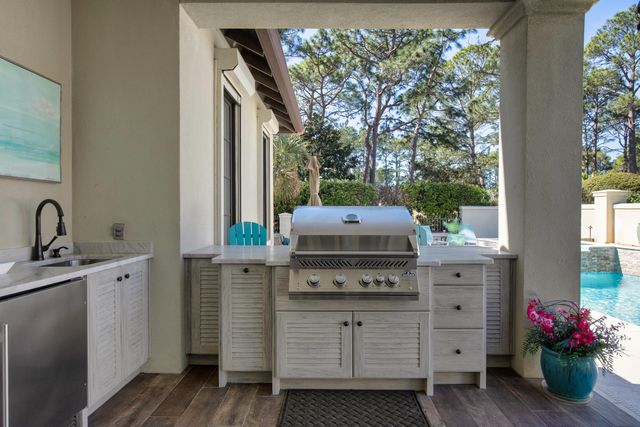 1474 E Baytowne Avenue, Miramar Beach, FL 32550